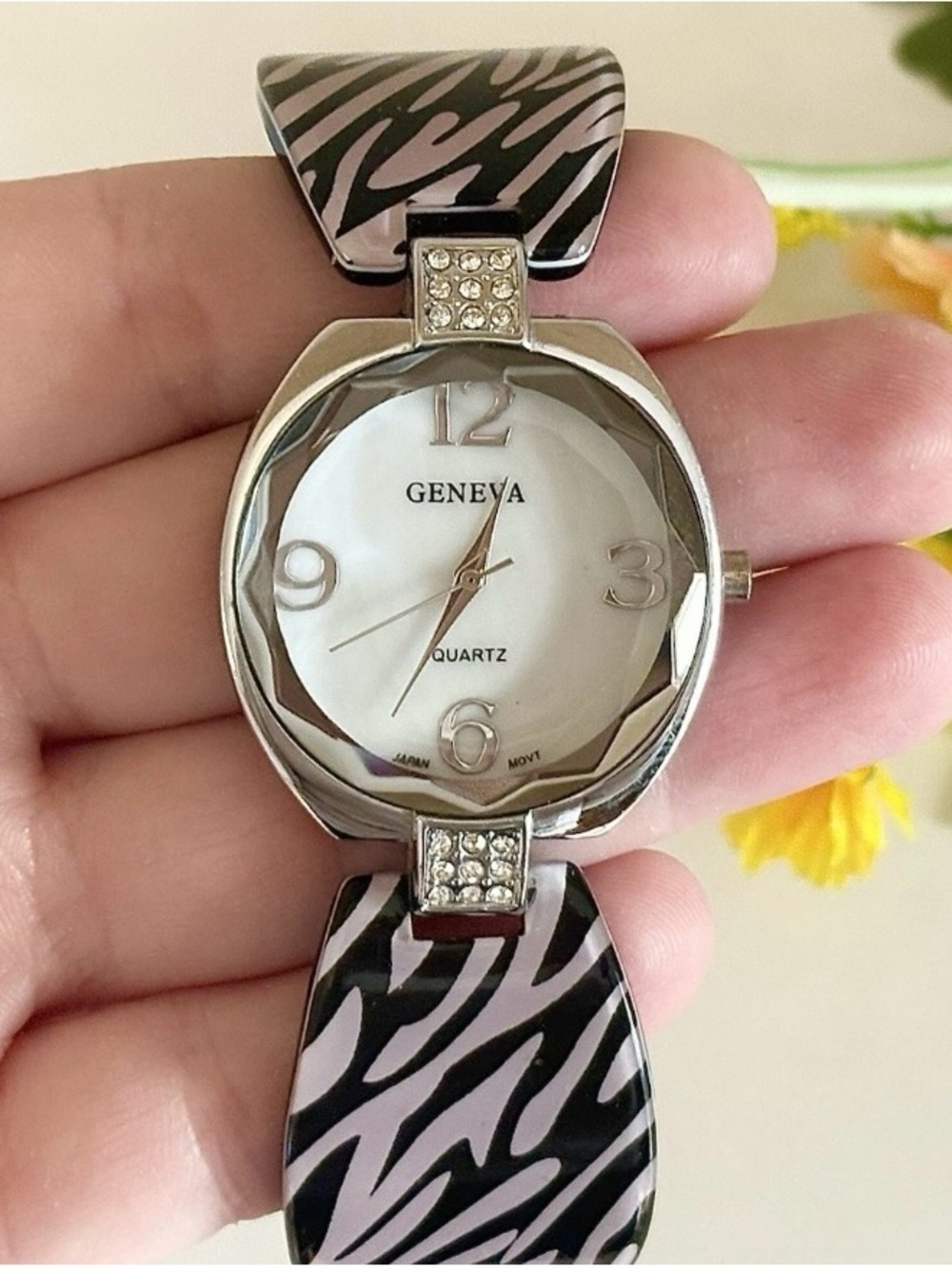 Women’s Trendy Geneva Purple Enamel Zebra-Print Cuff Bangle Watch Unique Fashion
